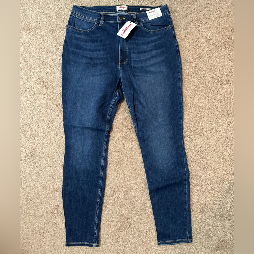Wrangler Women’s Dark Blue Skinny Jeans - Picture 5 of 7